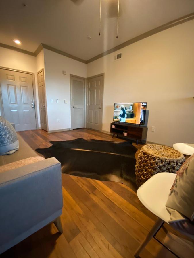 Bright & Modern Galleria Suite! 5 Star Location, Self Check In & Free Parking Houston Exterior photo